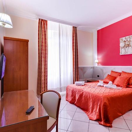 Hotel Suite Caesar Rzym Zewnętrze zdjęcie