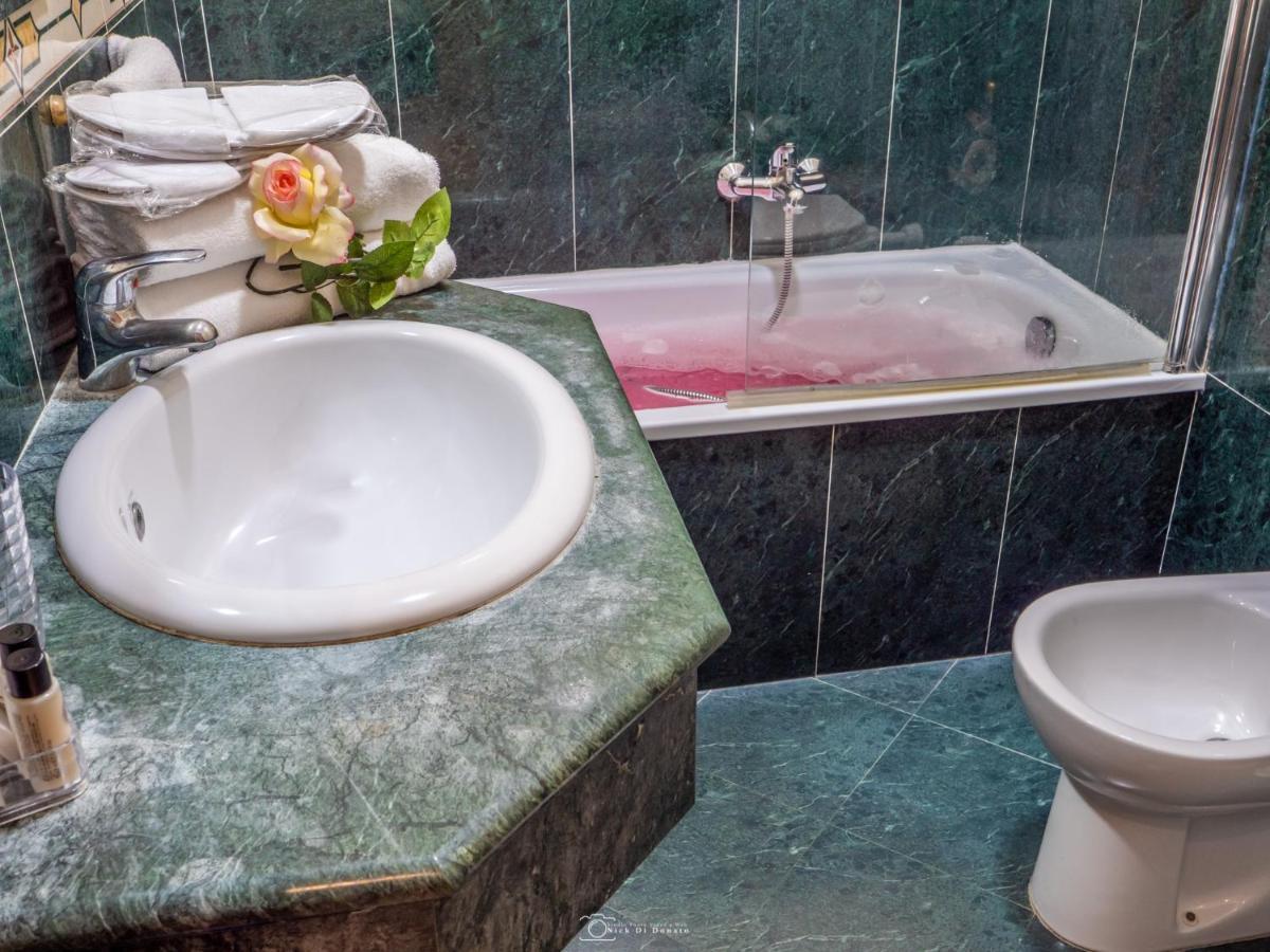 Hotel Suite Caesar Rzym Zewnętrze zdjęcie