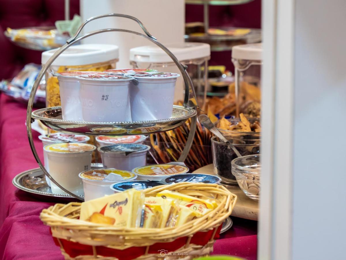 Hotel Suite Caesar Rzym Zewnętrze zdjęcie