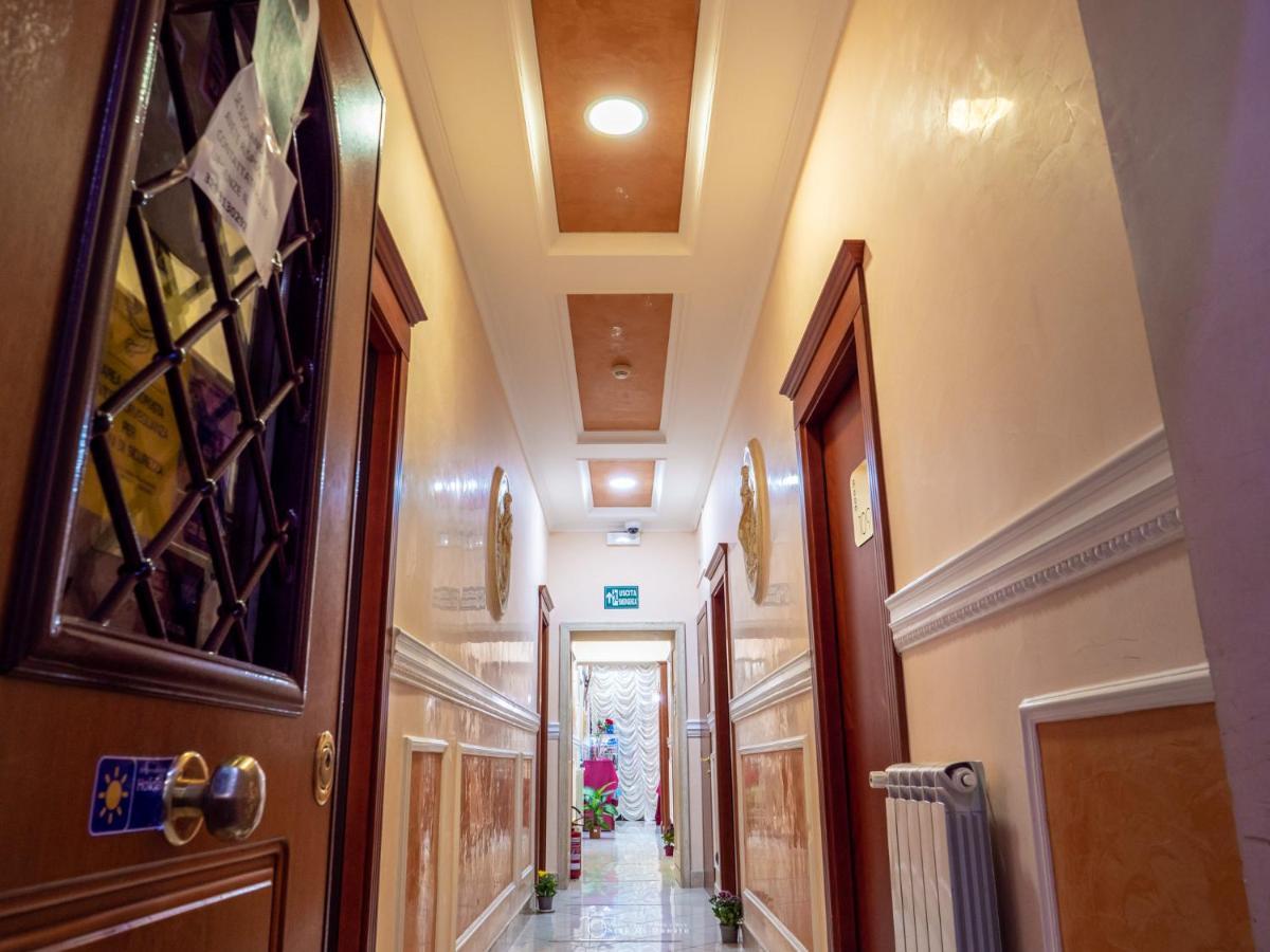 Hotel Suite Caesar Rzym Zewnętrze zdjęcie