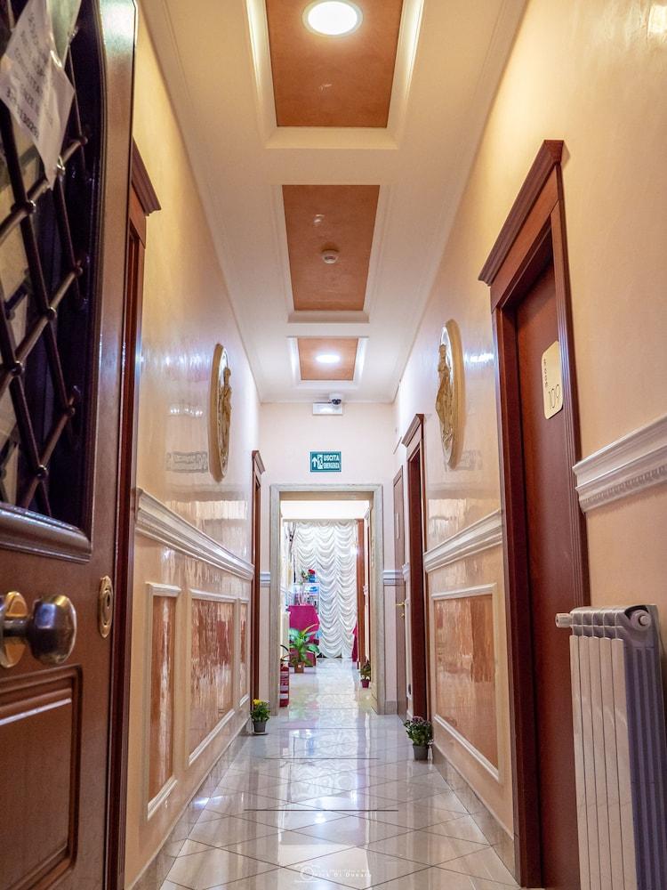 Hotel Suite Caesar Rzym Zewnętrze zdjęcie