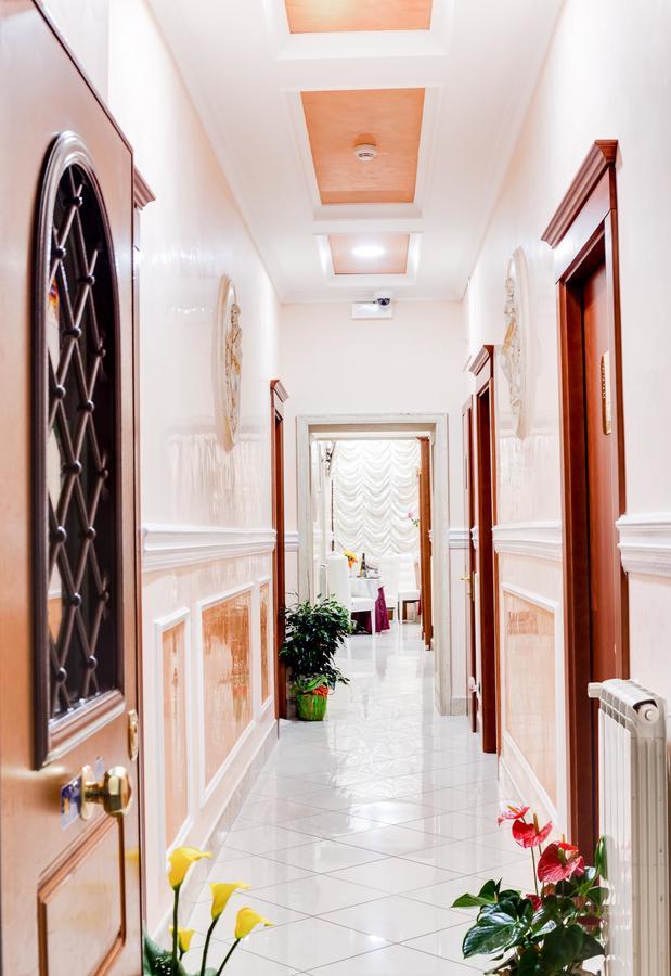 Hotel Suite Caesar Rzym Zewnętrze zdjęcie